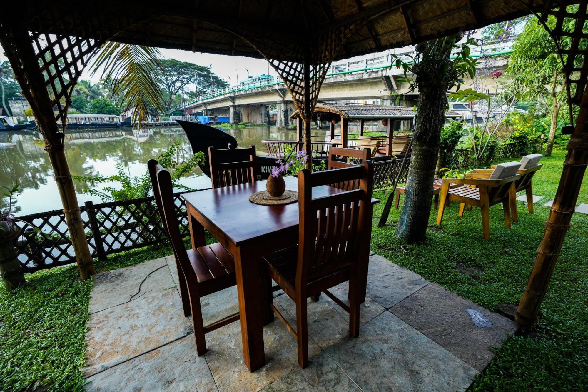 Hostal Little Chembaka Kumarakom Exterior foto